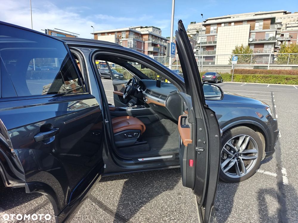 Audi Q7 3.0 TFSI Quattro Tiptr - 8