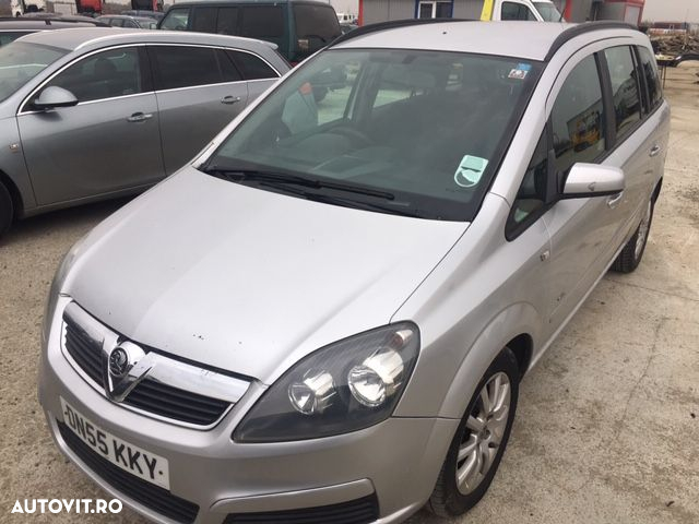 Dezmembrez Opel Zafira 1,9 CDTI - 2
