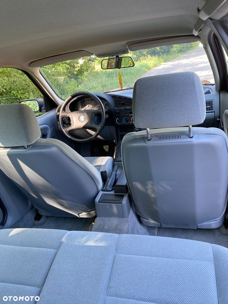BMW Seria 3 - 18