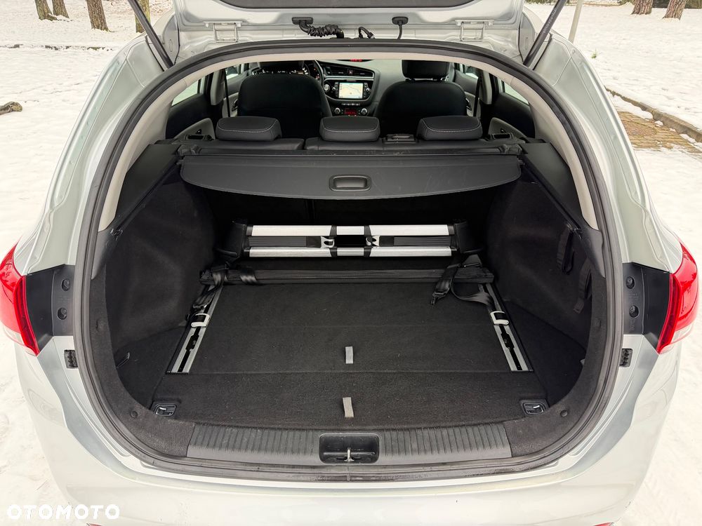 Kia Ceed 1.0 T-GDI ISG Vision - 12