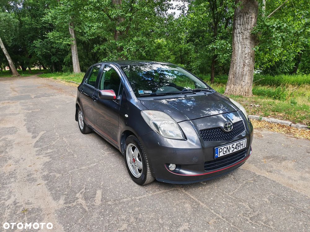 Toyota Yaris 1.0 VVT-i - 6