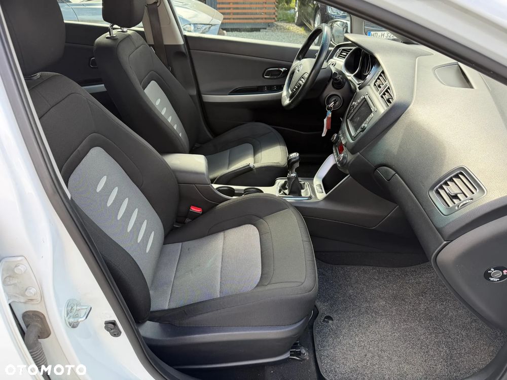 Kia Ceed 1.6 CRDi Smart - 32