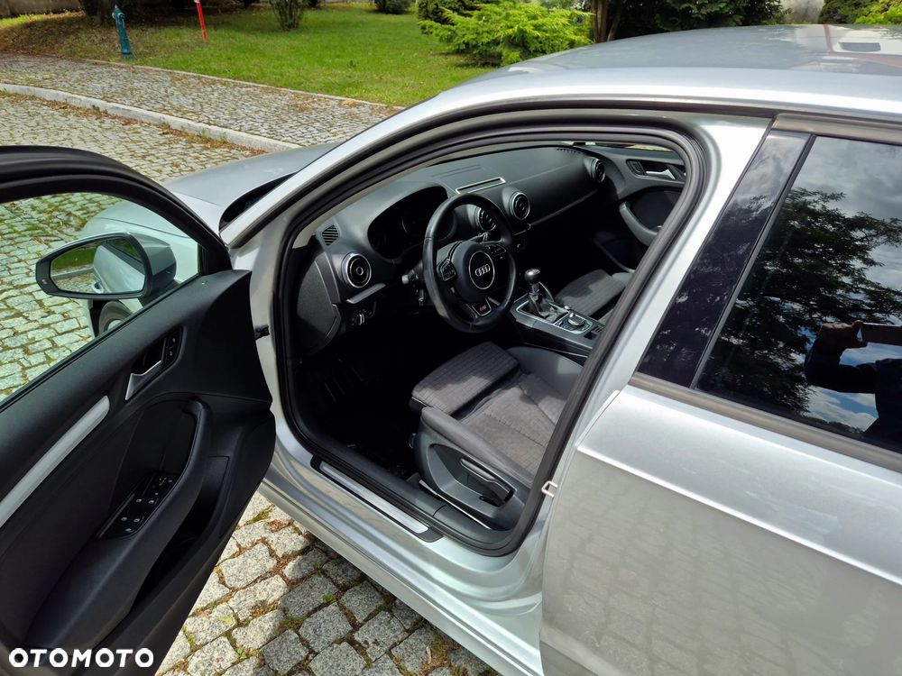 Audi A3 Sportback 2.0 TDI - 3