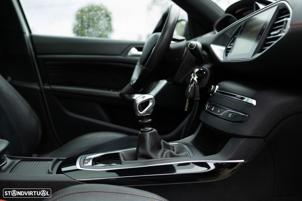 Peugeot 308 SW 1.6 BlueHDi GT Line - 35