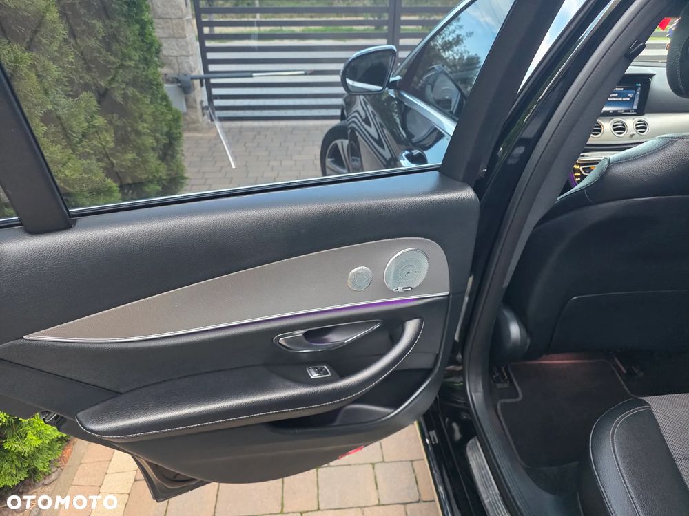 Mercedes-Benz Klasa E 220 d 9G-TRONIC Avantgarde - 22