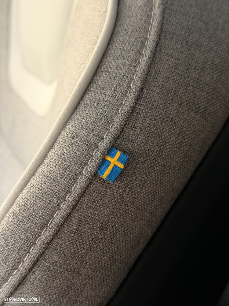 Volvo EX90 Twin Performance AWD Plus (7L) - 38