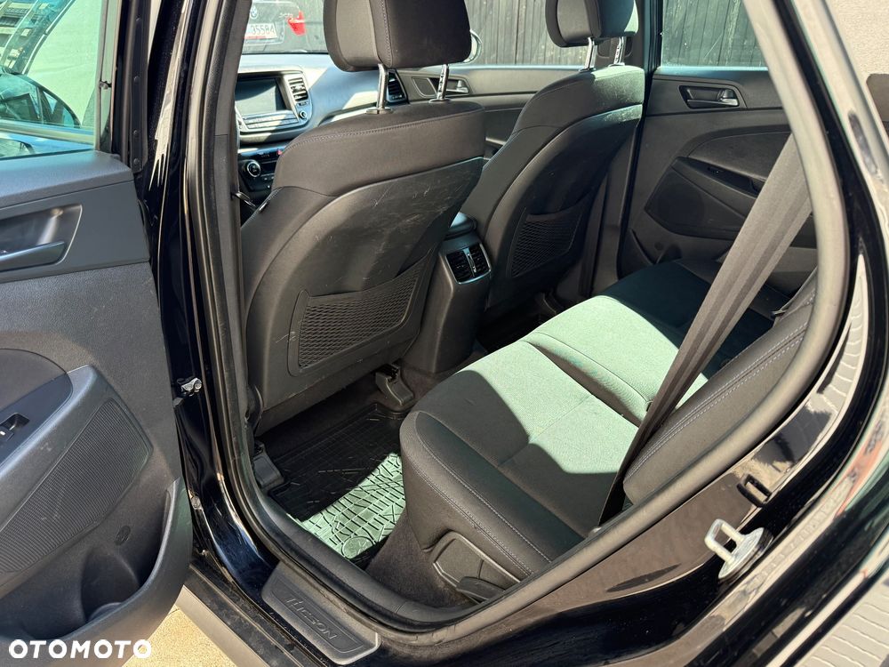 Hyundai Tucson blue 1.7 CRDi 2WD Passion - 9