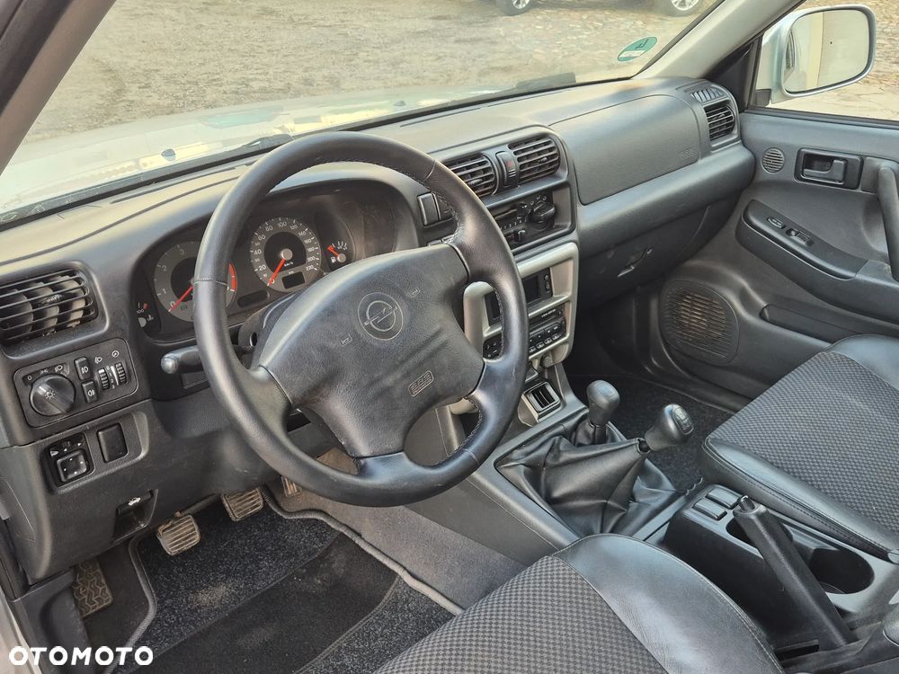 Opel Frontera - 8