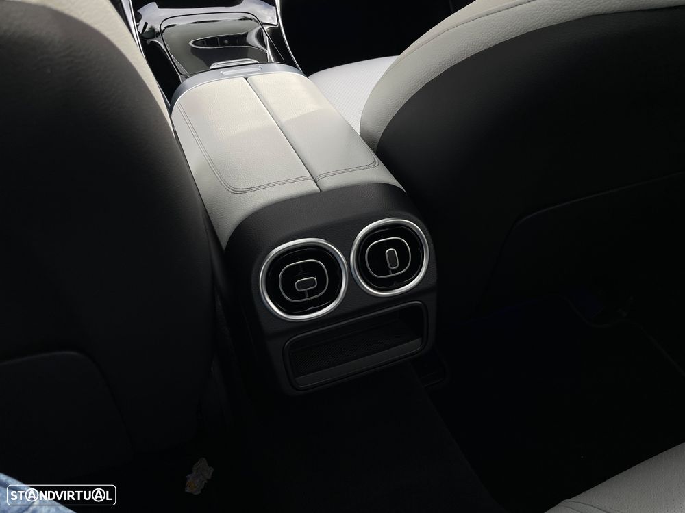 Mercedes-Benz C 300 e T 9G-TRONIC AMG Line - 35