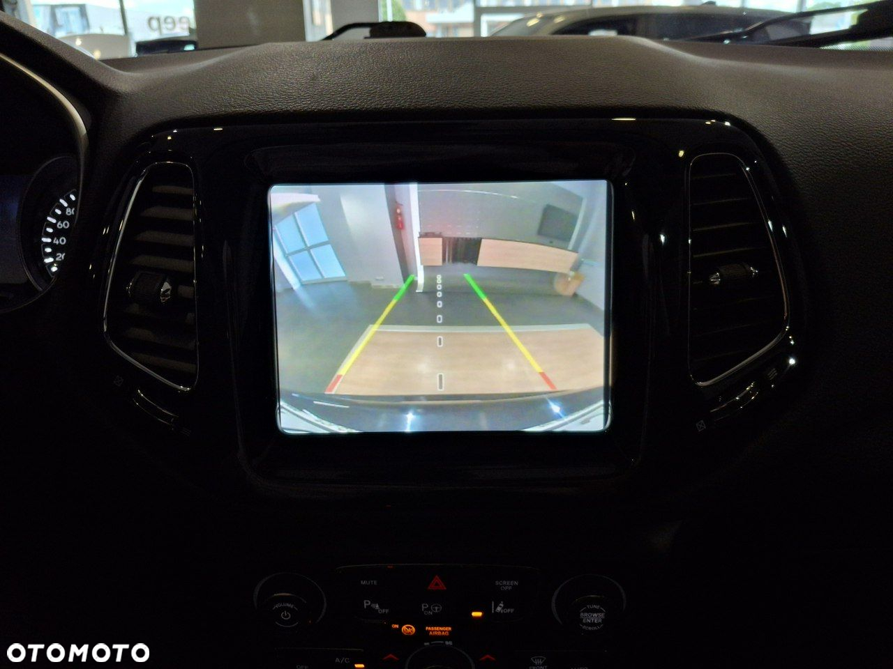 Jeep Compass - 15