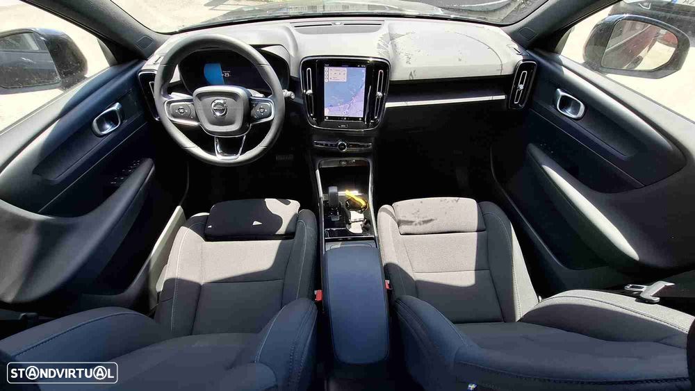 Volvo EX40 82 kWh Single Motor Extended Range Plus - 14