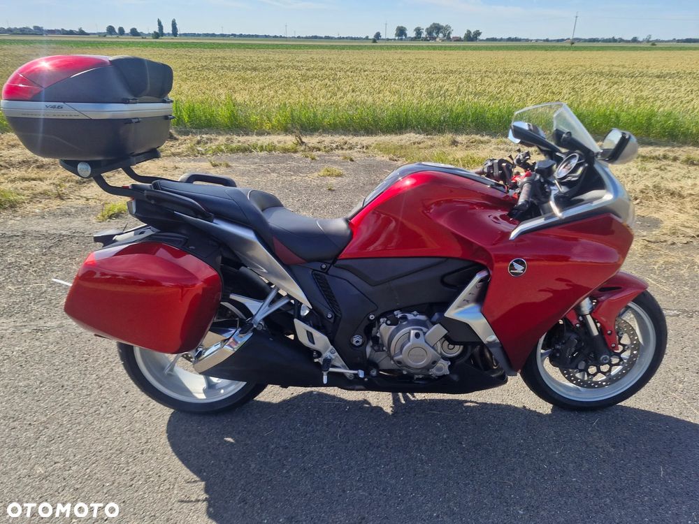 Honda VFR - 5