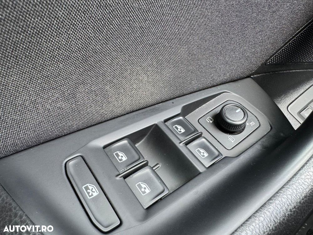 Volkswagen Passat 1.5 TSI ACT OPF DSG Comfortline - 24