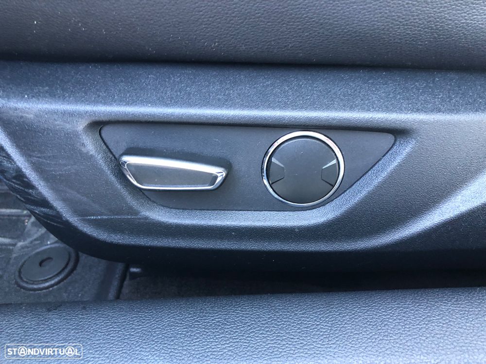 Ford Mustang Cabrio 2.3 Eco Boost - 43
