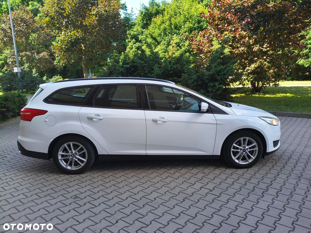 Ford Focus 1.5 TDCi SYNC Edition - 13