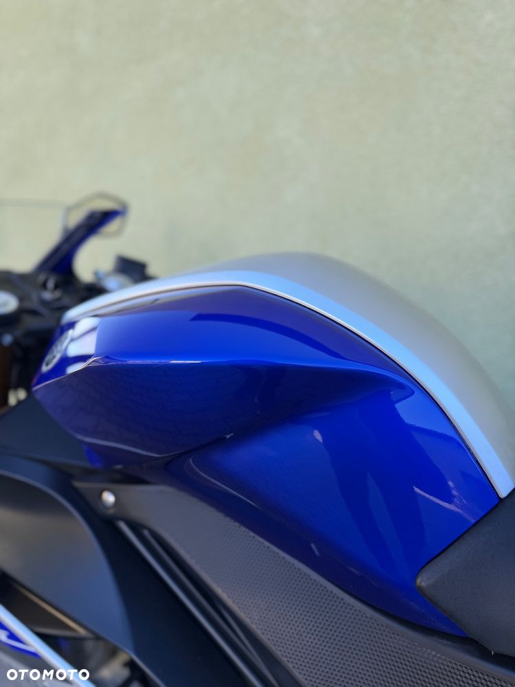 Yamaha YZF - 33