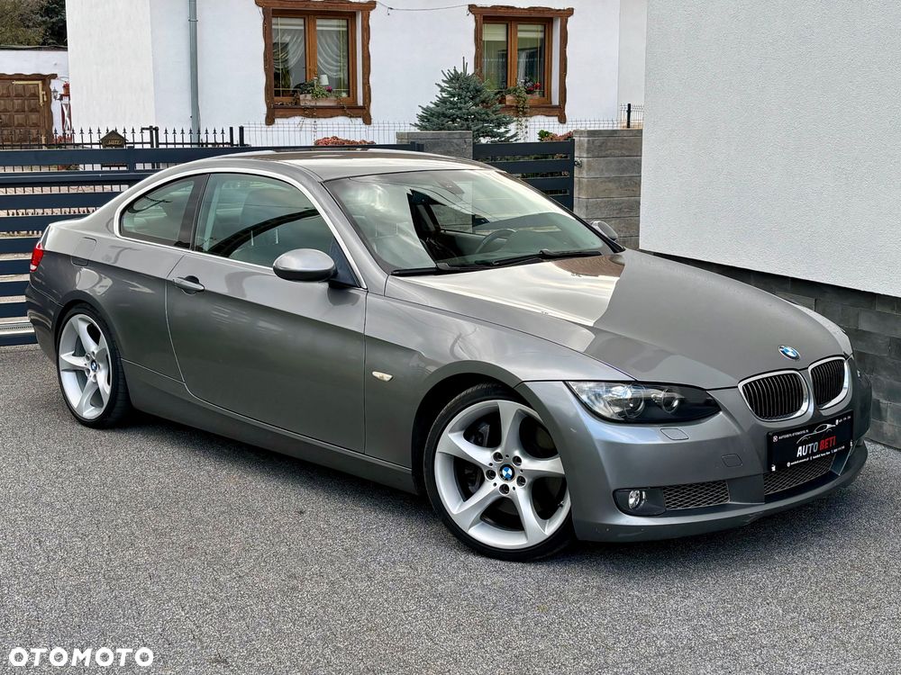 BMW Seria 3 335i Coupe - 2