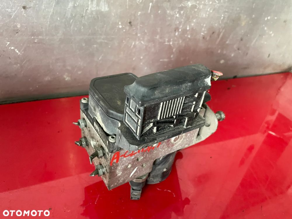 Mercedes-Benz OE A0044310912 pompa hamulcowa - 1
