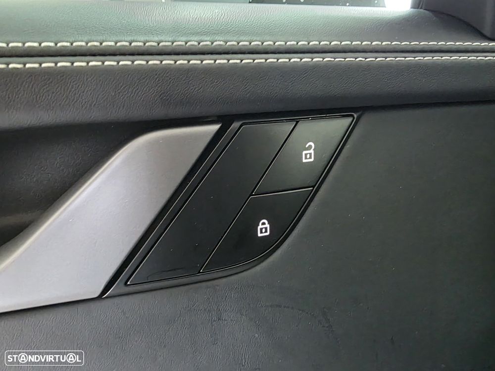 Porsche 911 (992) Carrera - 23