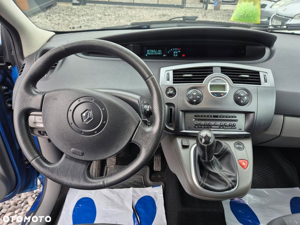Renault Scenic 1.6 16V Authentique Euro5 - 21