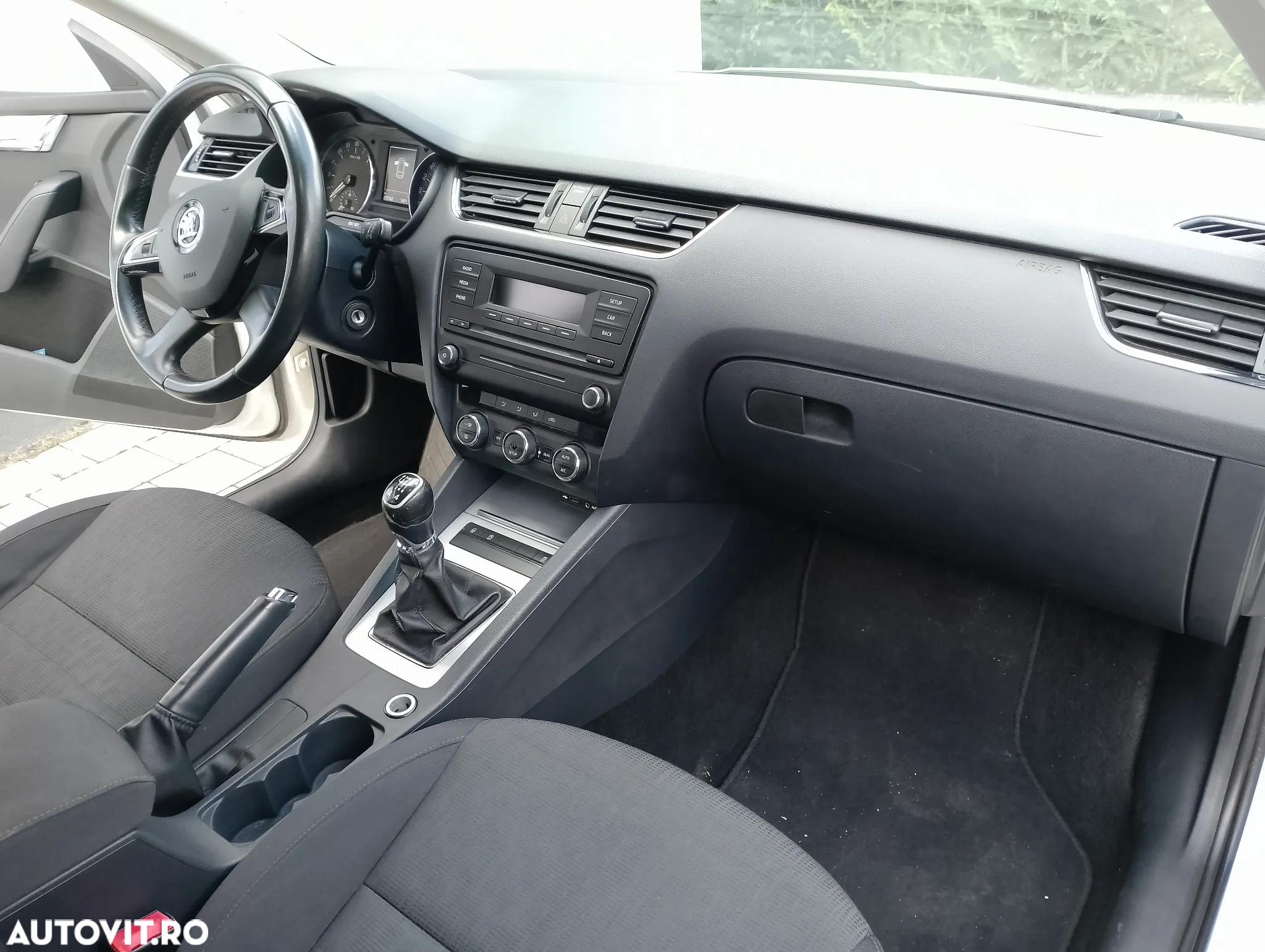 Skoda Octavia 2.0 TDI 4x4 ELEGANCE - 10