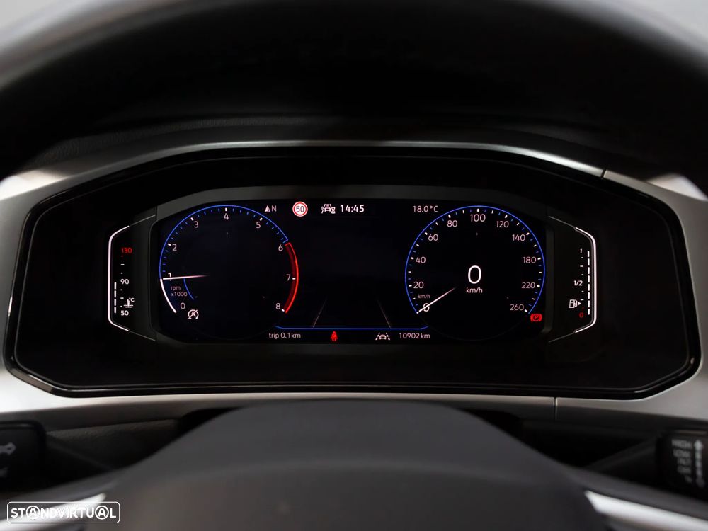 VW T-Roc 1.0 TSI Urban - 23