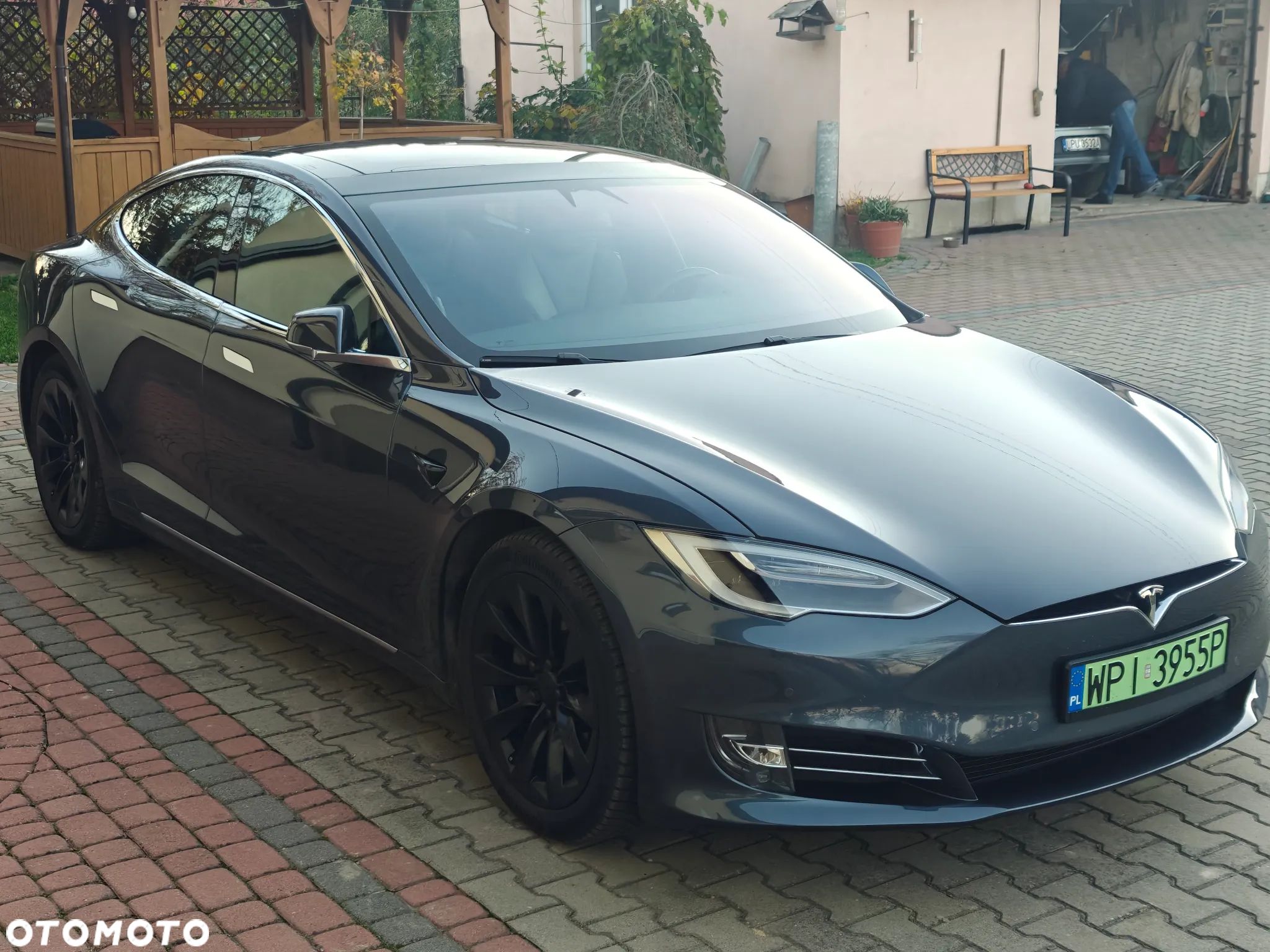 Tesla Model S Long Range Plus - 1