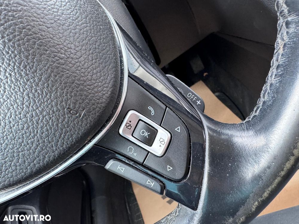 Volkswagen Passat 2.0 TDI DSG 4Motion Highline - 29