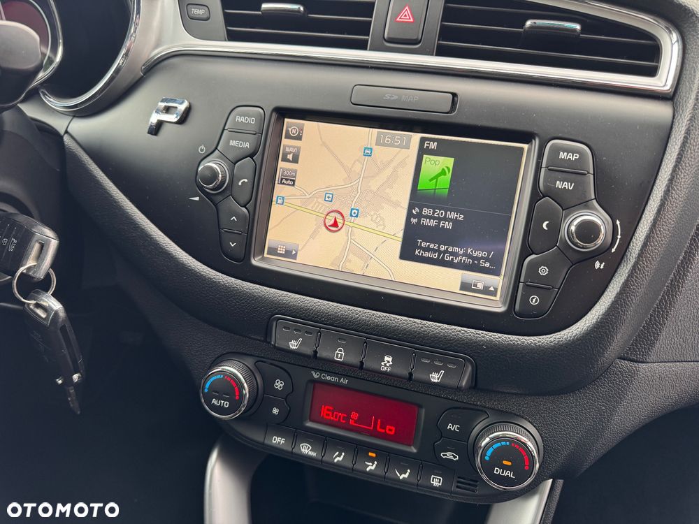 Kia Ceed 1.4 CVVT ISG Dream-Team Edition - 32