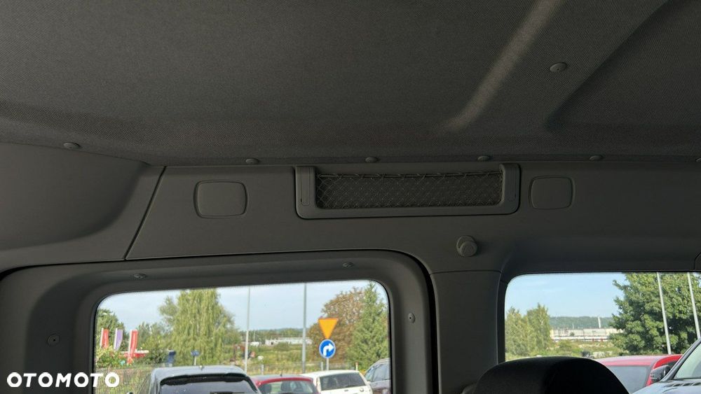 Volkswagen Caddy - 11