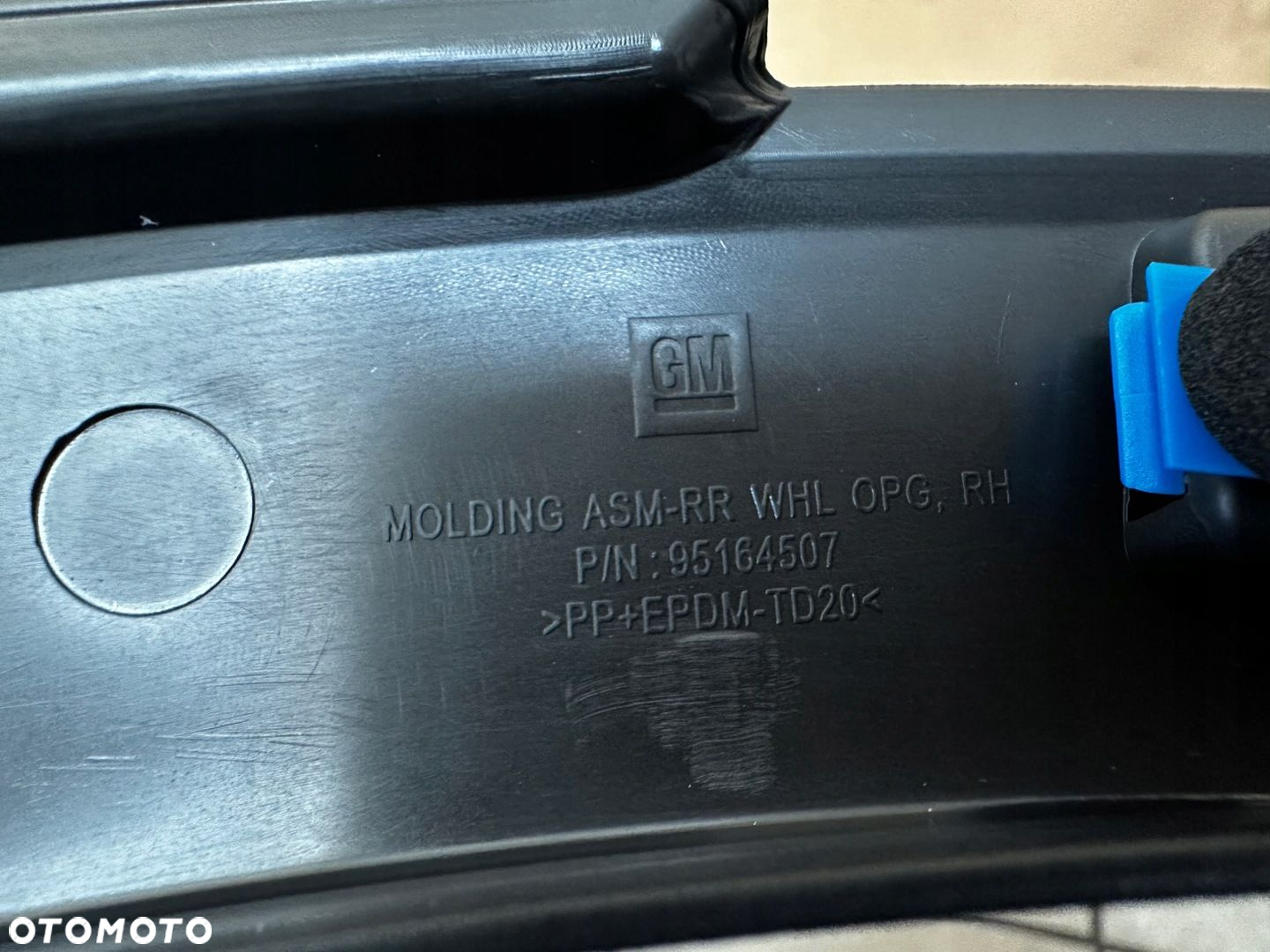 LISTWA BŁOTNIKA PRAWY TYŁ OPEL MOKKA X 2015- 95164507 - 5
