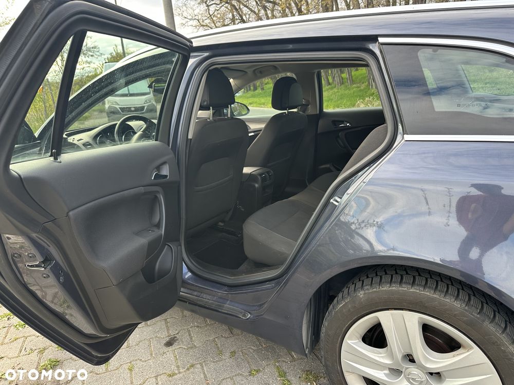 Opel Insignia - 8