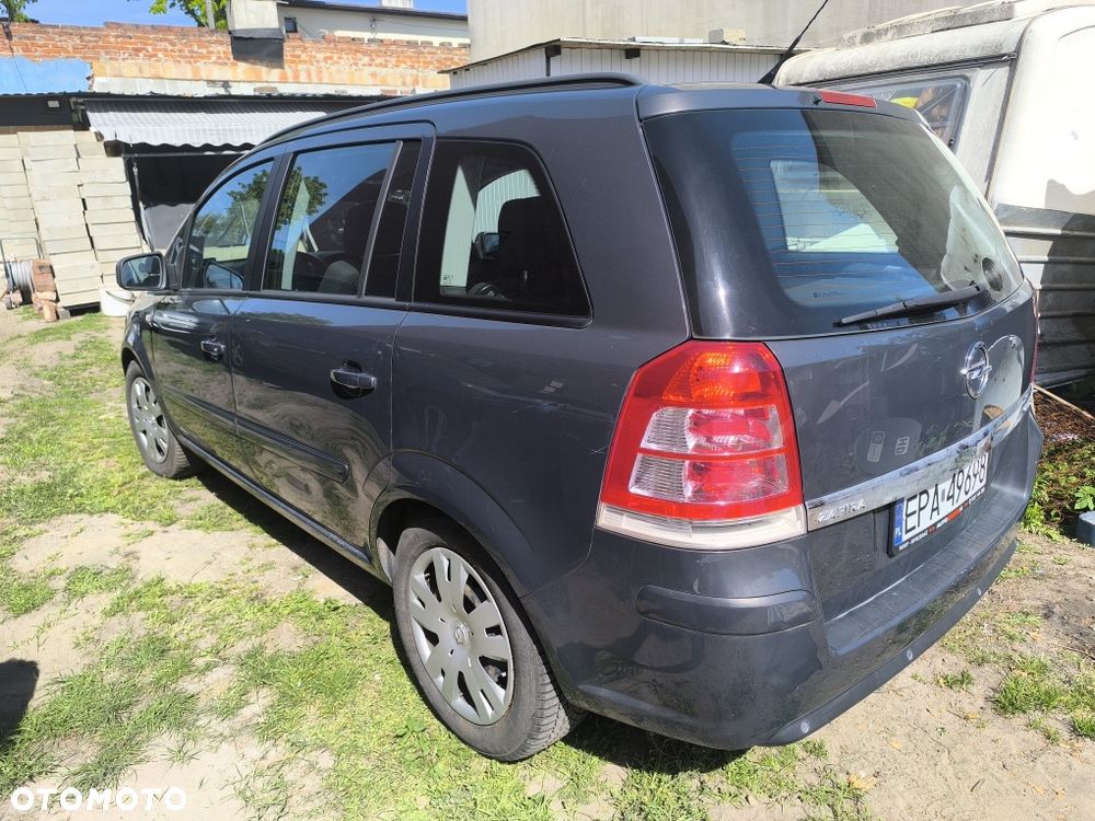 Opel Zafira - 4