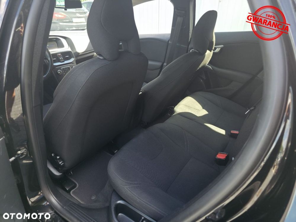 Volvo V40 D2 Drive-E R-Design Kinetic - 17