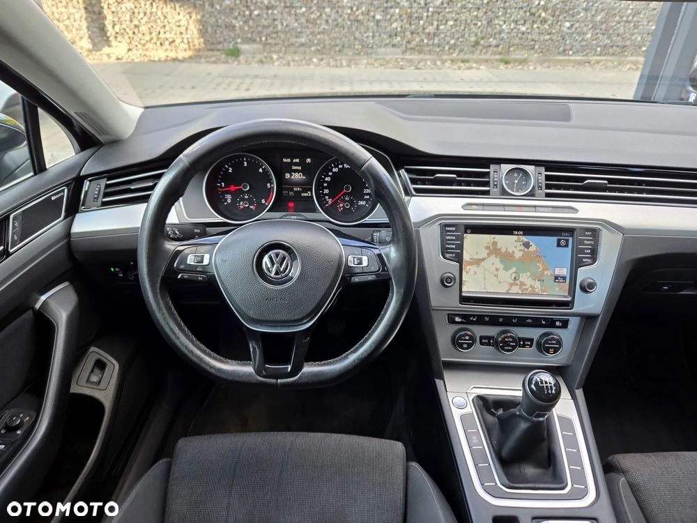 Volkswagen Passat 2.0 TDI BMT Comfortline - 6