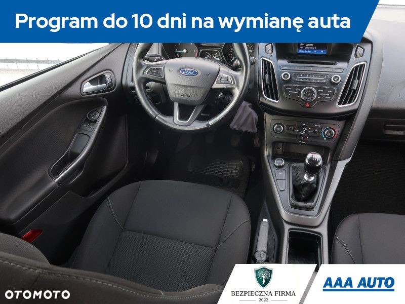Ford Focus - 8