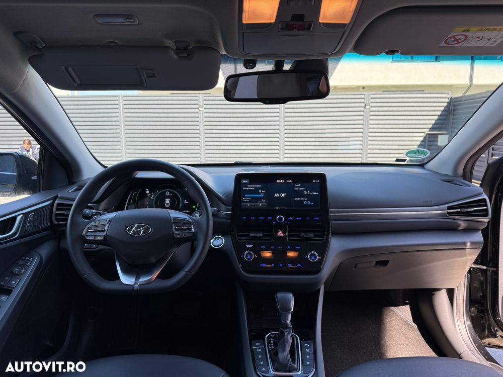 Hyundai IONIQ 1.6 GDI Premium - 6