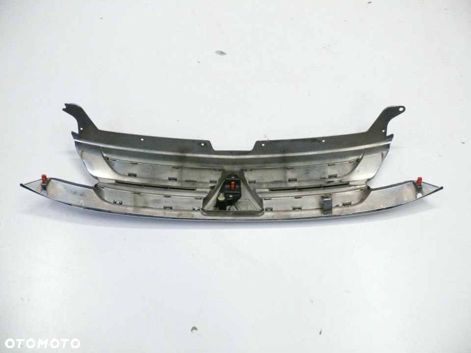 ATRAPA GRILL MITSUBISHI OUTLANDER 2015 - 3