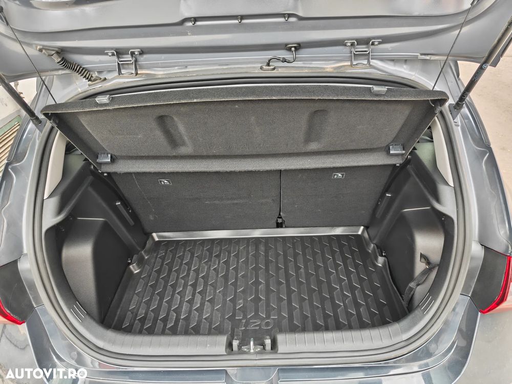 Hyundai i20 1.2 L 84CP 5DR Led Line - 13