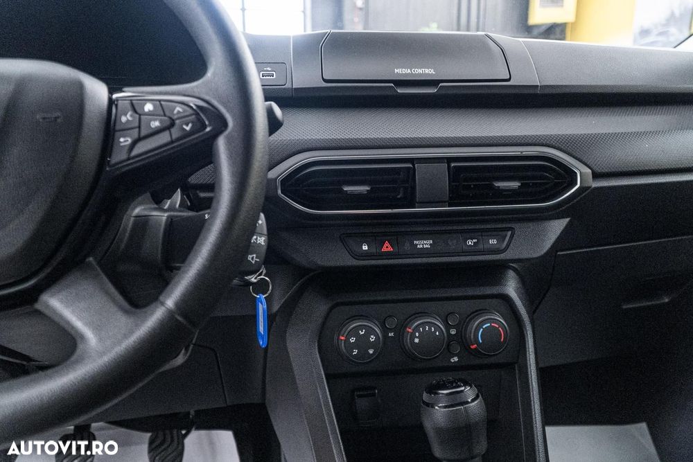 Dacia Logan TCe 90 MT6 Comfort - 30