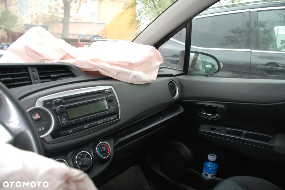 Toyota Yaris 1.0 Active - 15