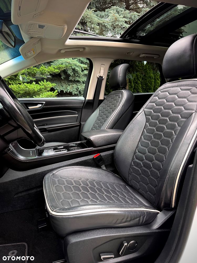 Ford Edge 2.0 EcoBlue Bi-Turbo 4x4 Vignale - 31