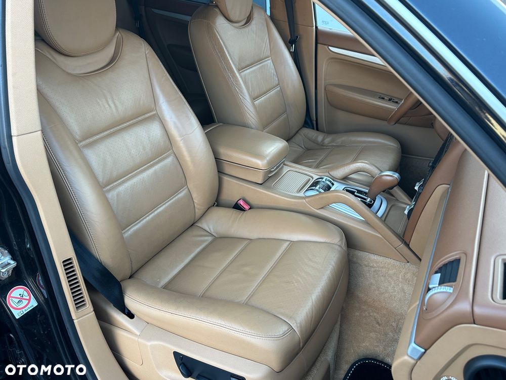 Porsche Cayenne - 20