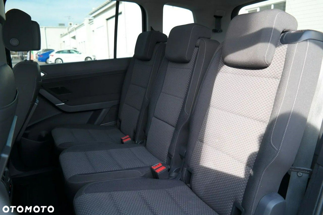 Volkswagen Touran 1.5 TSI EVO Comfortline DSG - 11