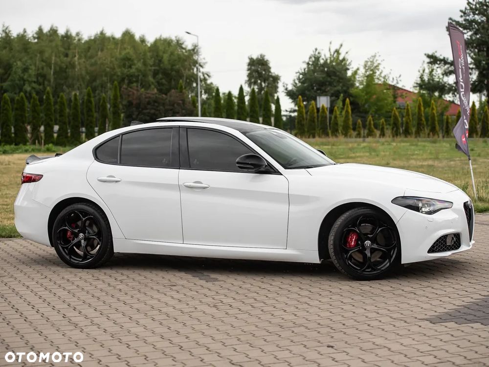 Alfa Romeo Giulia 2.0 Turbo Super - 12