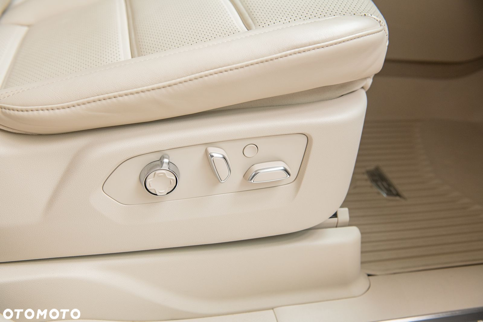 Cadillac Escalade 6.2 V8 Platinum - 27