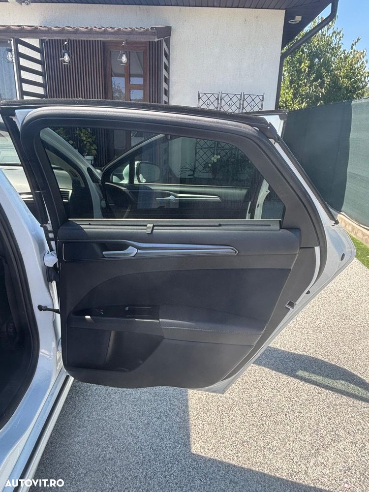 Ford Mondeo - 15