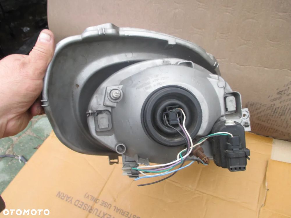 Lampa lewa VIVARO TRAFIC VALEO EUROPA - 5