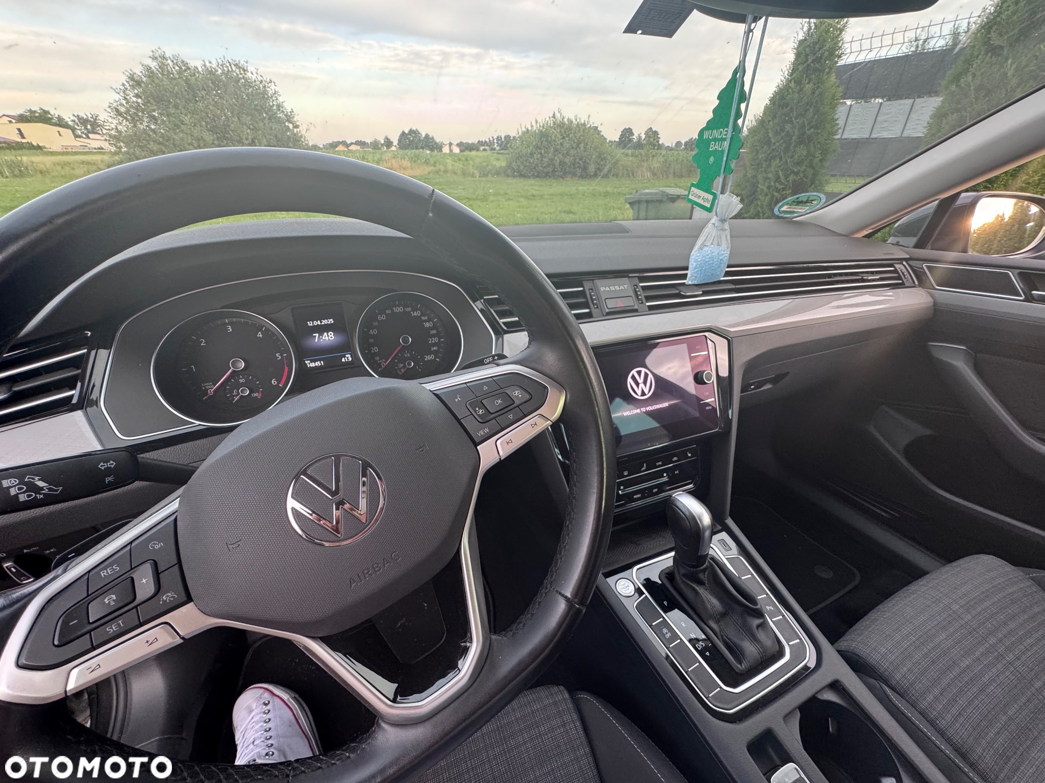 Volkswagen Passat - 14