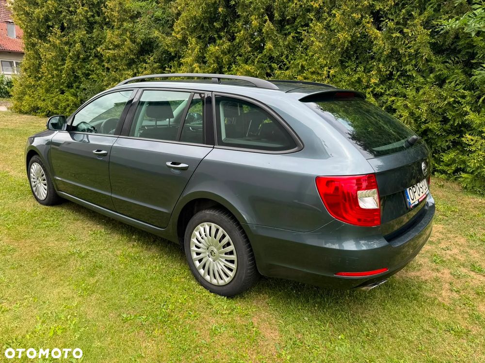 Skoda Superb 2.0 TDI Ambition - 2